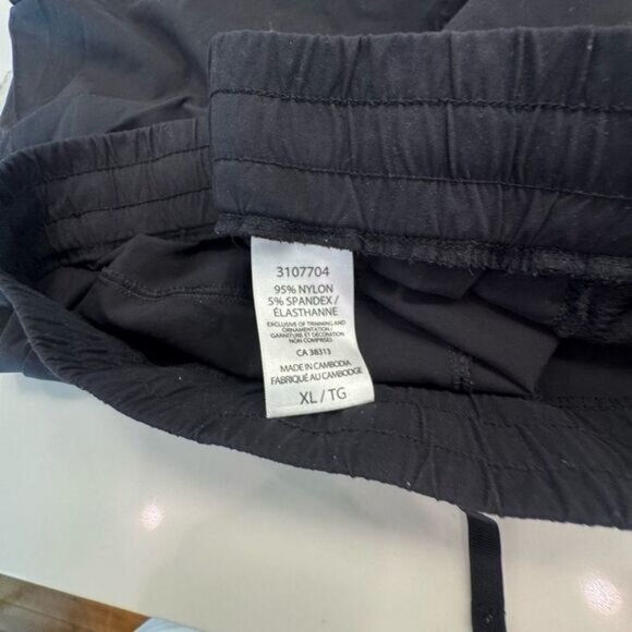 Black Casual Shorts - Picture 4 of 4